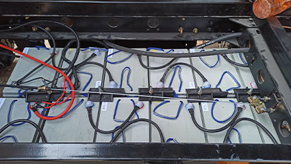 后裝式垃圾清運車BY-L35動力系統