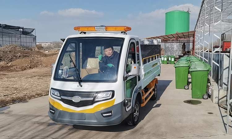 百易長青-八桶垃圾清運車工作現場 八桶垃圾清運車工作現場