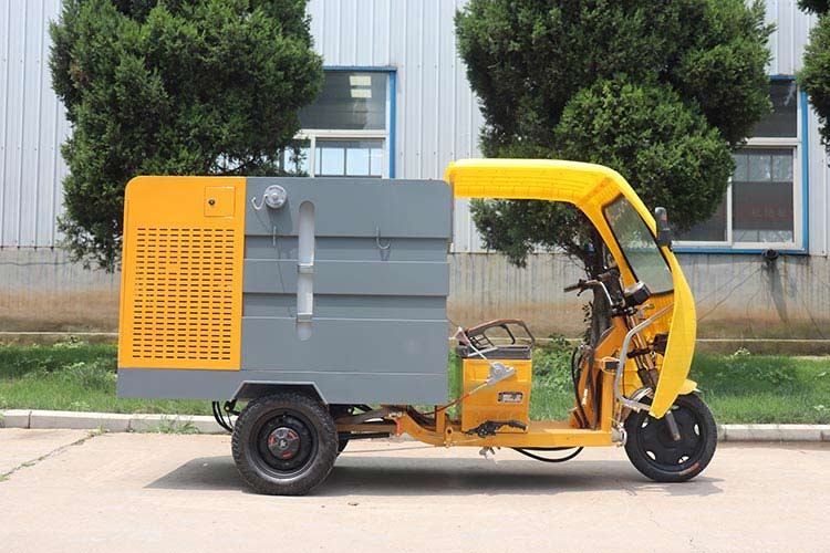 環(huán)衛(wèi)高壓沖洗車 電動(dòng)三輪高壓沖洗車