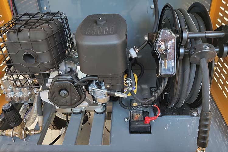 高壓清洗車發(fā)動(dòng)機(jī) 百利通發(fā)動(dòng)機(jī)