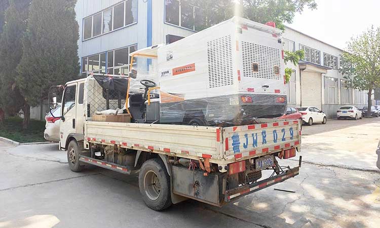 四輪高壓清洗車發(fā)貨 環(huán)衛(wèi)高壓清洗車