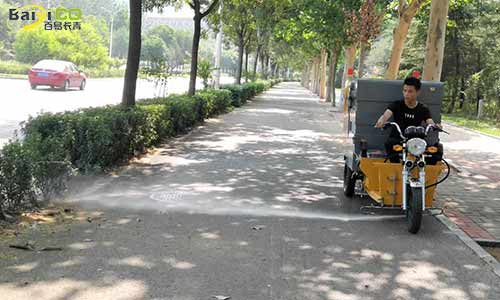 電動三輪高壓清洗車,車身小巧高壓沖洗不傷路面