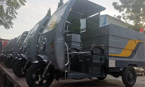 高壓清洗車定制外觀，清潔高效，已裝車準備發貨