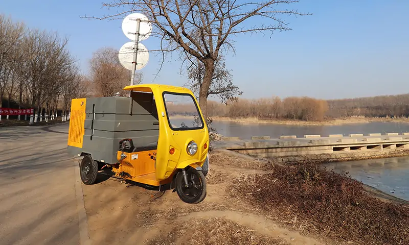 人行道、輔道灰塵清理費(fèi)時費(fèi)力?了解一下這款小型高壓沖洗車!簡單好用,上手快!