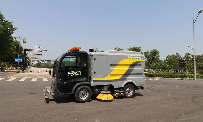 機(jī)場,景區(qū),水泥廠,工廠,學(xué)校道路清潔解決方案來啦!純電動洗掃車,衛(wèi)生一車全解決!