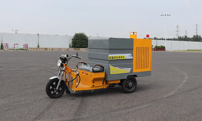 高溫高壓清洗車:秋冬季節(jié)油污清潔的得力助手