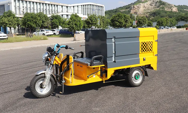 多功能高壓沖洗車,新年區(qū)域衛(wèi)生全搞定!商業(yè)街道衛(wèi)生治理有妙招!