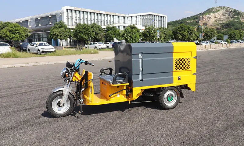 高效清潔,綠色環(huán)保:三輪多功能高壓清洗車