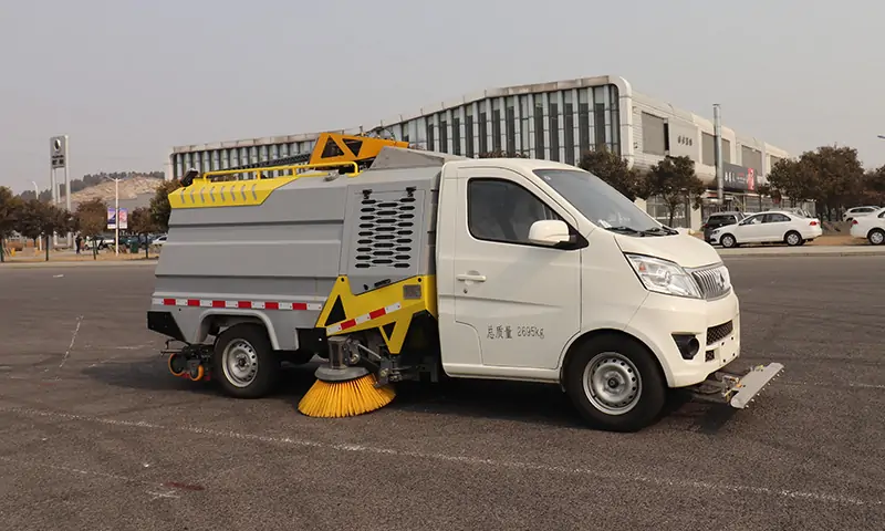 BY-S2700純電動洗掃車助力城市衛(wèi)生建設(shè)