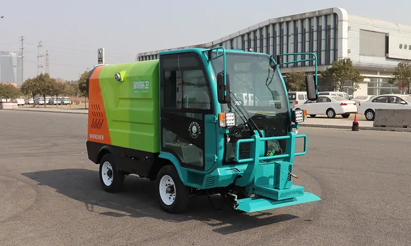 四輪多功能高壓沖洗車:助力美好城市環(huán)境建設(shè)的綠色利器