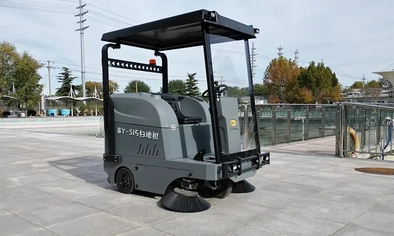 純電動掃地機:高效、環(huán)保的清潔新選擇