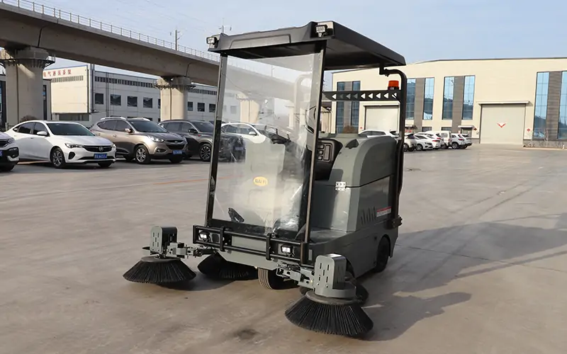 純電動(dòng)掃地車BY-S18 純電動(dòng)掃地車BY-S18