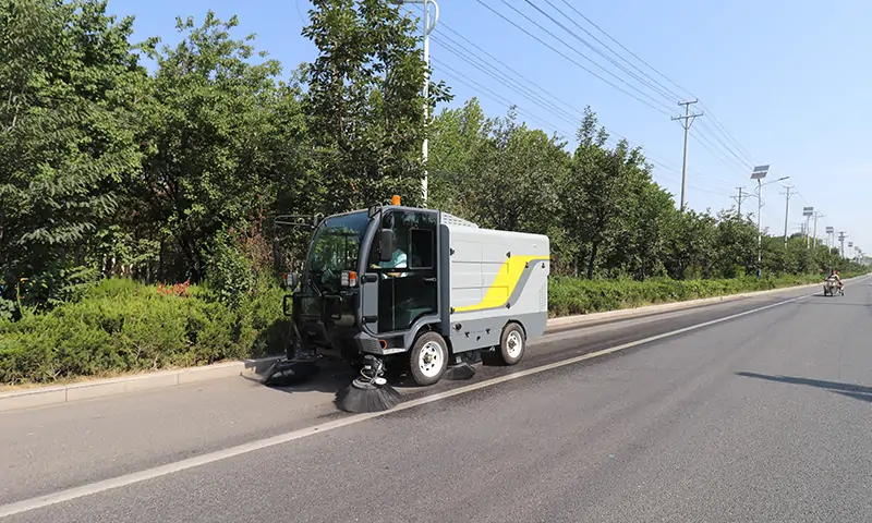 純電動掃地車:高效環(huán)保,助力清潔新升級