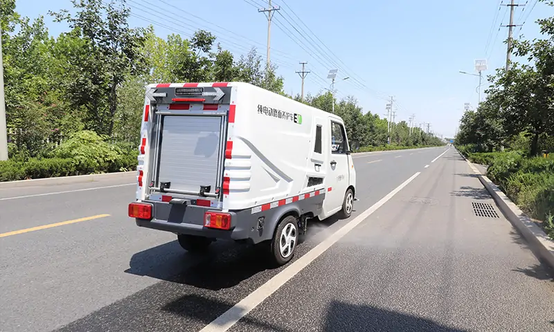 新能源多功能高壓清洗車:高效清潔,環(huán)保便捷