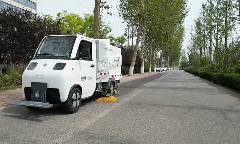 綠色清潔新時(shí)代——新能源洗掃車的未來(lái)