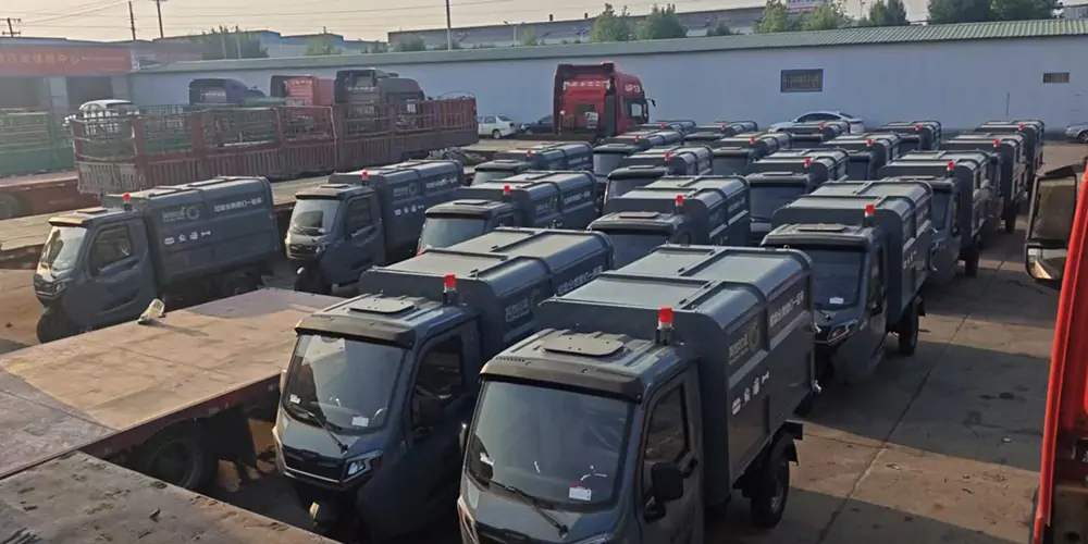 新能源側(cè)裝式垃圾清運(yùn)車,側(cè)裝垃圾車,垃圾車,新能源垃圾車 新能源側(cè)裝式垃圾清運(yùn)車,側(cè)裝垃圾車,垃圾車,新能源垃圾車