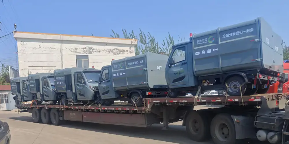 新能源側(cè)裝式垃圾清運(yùn)車,側(cè)裝垃圾車,垃圾車,新能源垃圾車 新能源側(cè)裝式垃圾清運(yùn)車,側(cè)裝垃圾車,垃圾車,新能源垃圾車